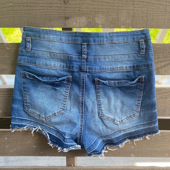 High waist denim shorts - Picture 2 of 2
